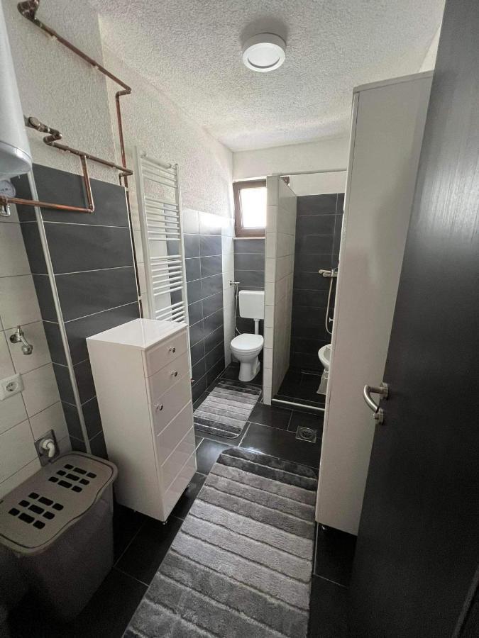 דירות Bihać Apartman “City” מראה חיצוני תמונה