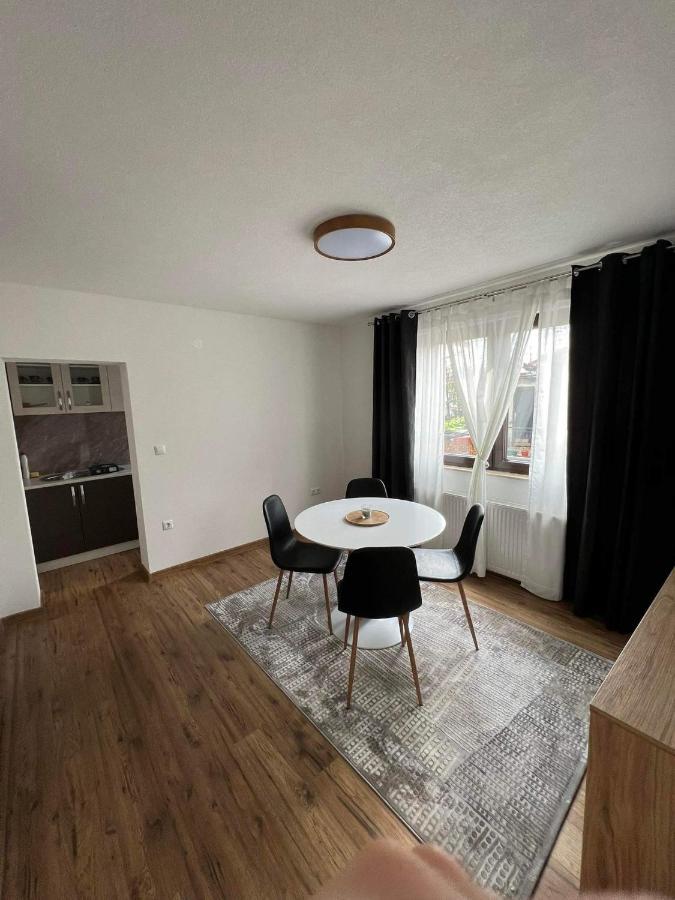 דירות Bihać Apartman “City” מראה חיצוני תמונה